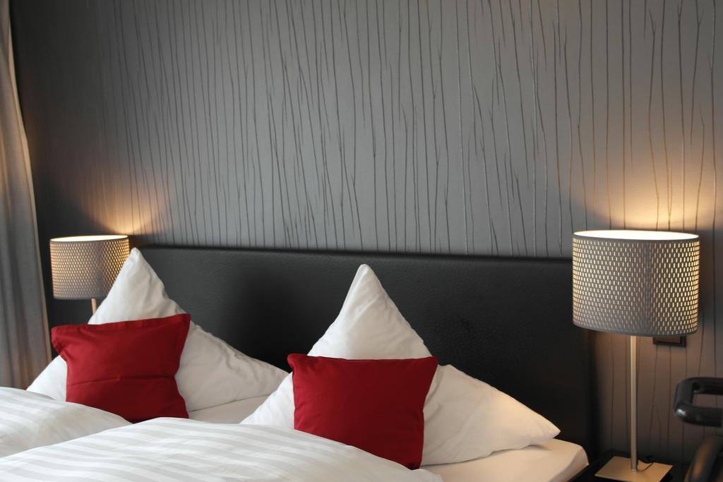 Hotel Blauer Fasan Wiesmoor Dış mekan fotoğraf